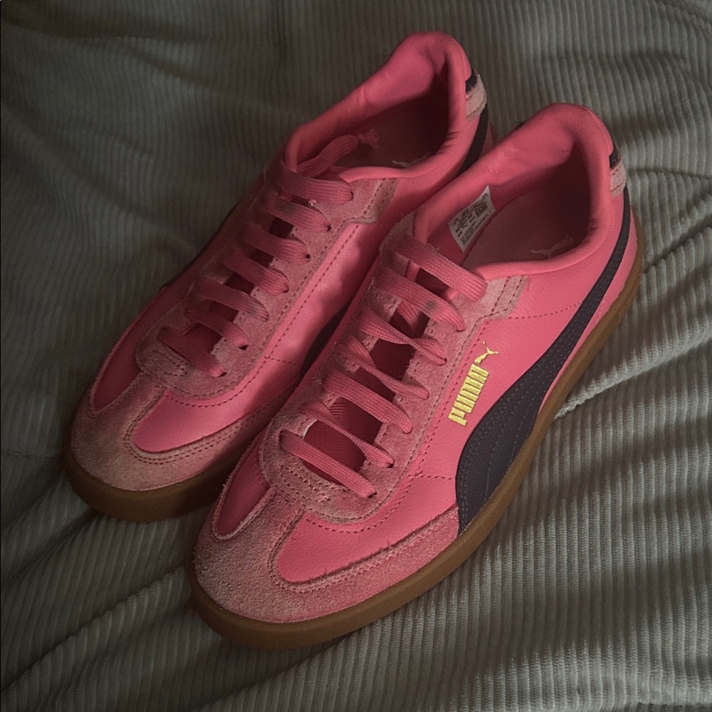 Puma Vibrant Pink and Black Sneakers